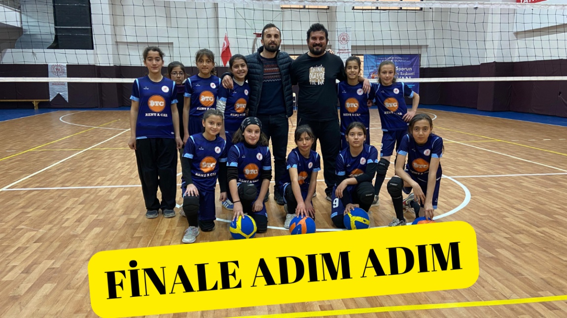 Kız Voleybol Takımımız Yarı Finale Yükselmiştir.